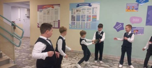 Познавательный час «Сила России — в единстве народов» прошёл в Сокуровской библиотеке