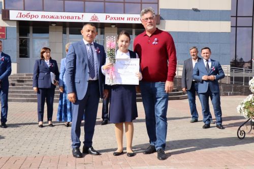 В рамках благотворительной акции наградили олимпиадников Лаишевского района
