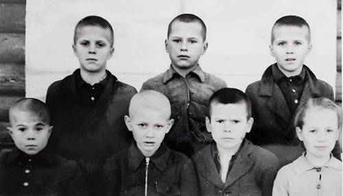 Фотографии из семейного архива Андреевых рассказывают о жителях Больших Кабан в 50-60-х годах ХХ века
