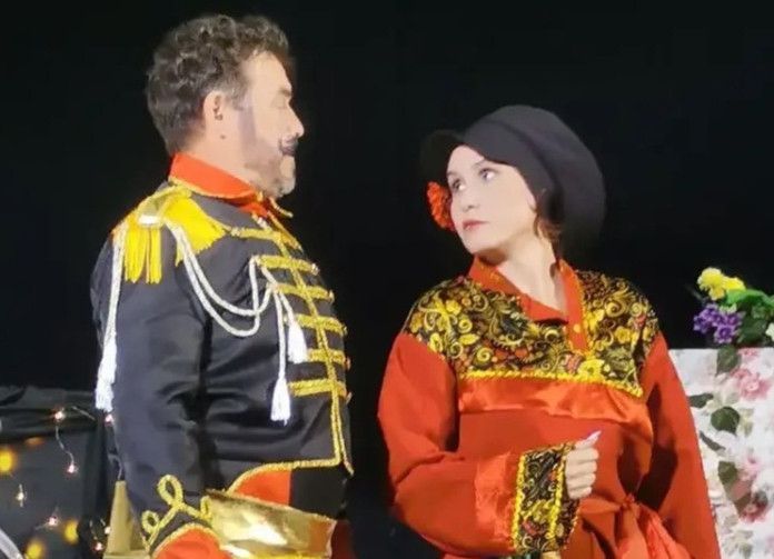 В сельском доме культуры прошла премьера водевиля «Дочь русского актёра»