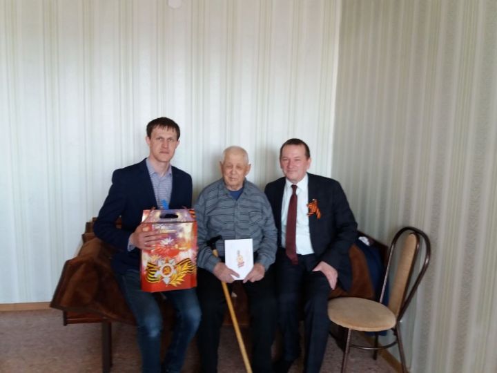 В Лаишевском районе поздравили ветерана Великой Отечественной войны