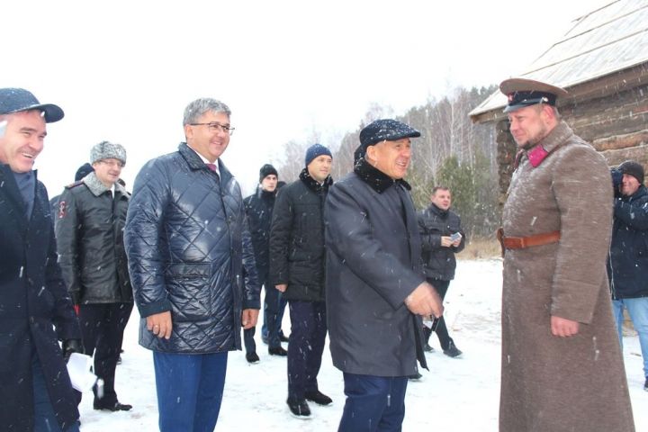 Рустам Минниханов и Михаил Афанасьев посетили поселок Семрук