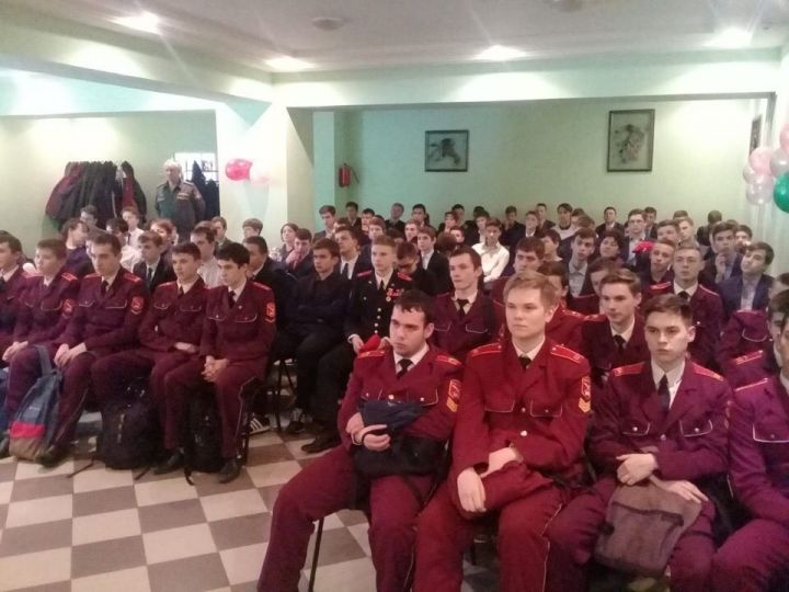 Военный комиссар Лаишевского района встретился со старшеклассниками