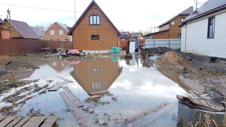 Пригороды Казани затопило дождевыми водами