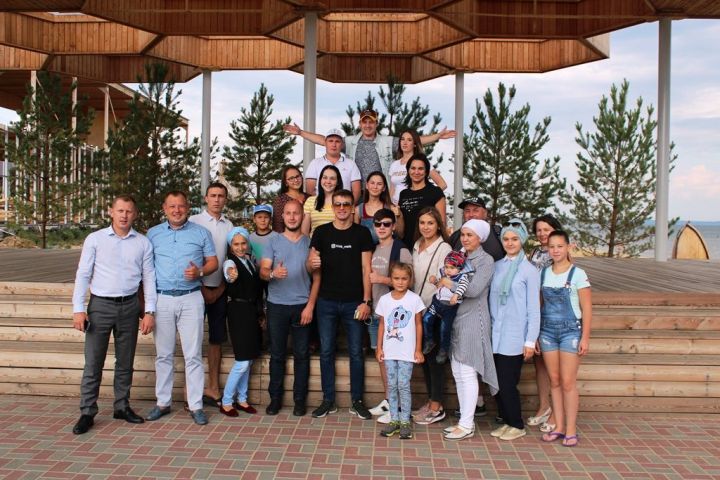 Лаишевский район посетили популярные блогеры