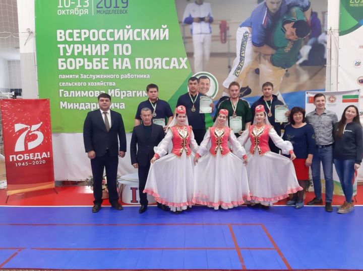 Лаишевские борцы победили на Всероссийском турнире