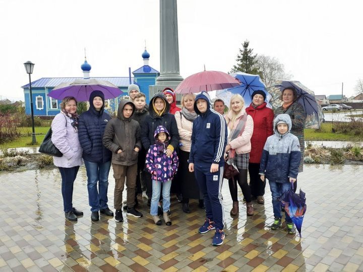 Казанские школьники и их родители посетили Лаишевский край