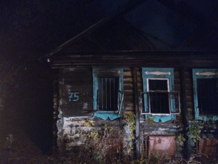 Двое мужчин стали жертвами пожара в жилом доме