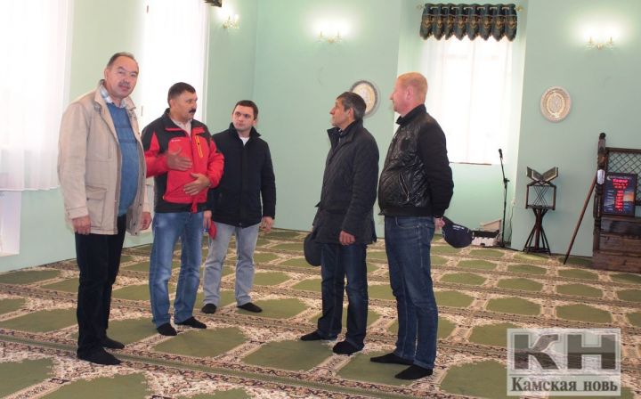 Ильдус Зарипов посетил Каипскую мечеть