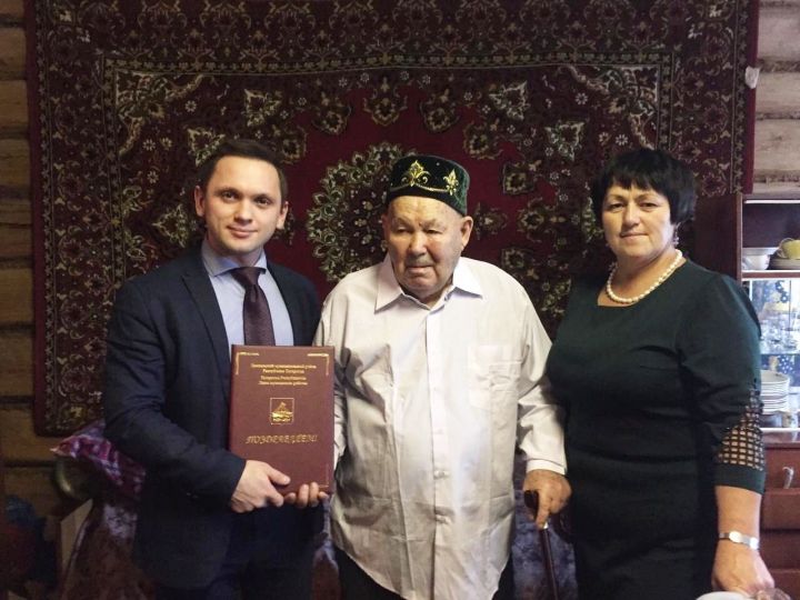 Жителя Лаишевского района поздравили с 90-летием