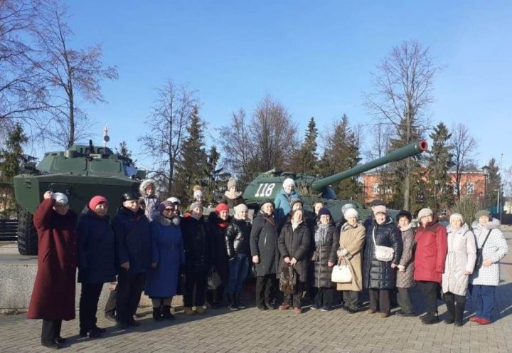 Казанские студенты Университета третьего возраста посетили достопримечательности Лаишевского района