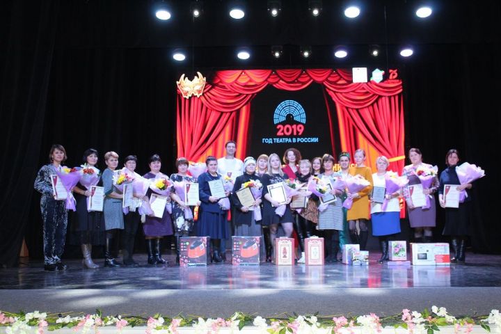 В Лаишеве наградили лучшие театральные коллективы района