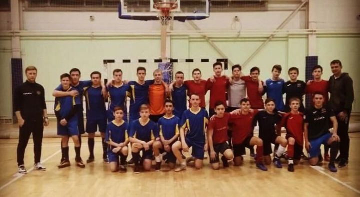 Мини-футболисты Лаишевского района поздравляют женщин с 8 марта