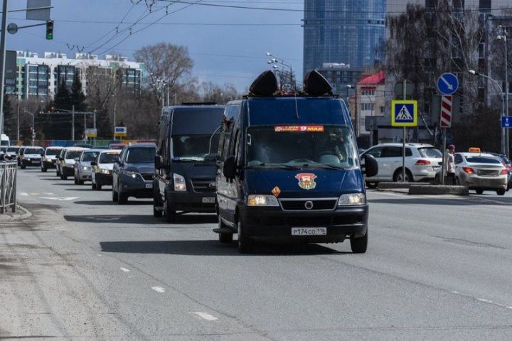 В Казани прошел автопробег ДОСААФ Республики Татарстан «По дорогам Героев»