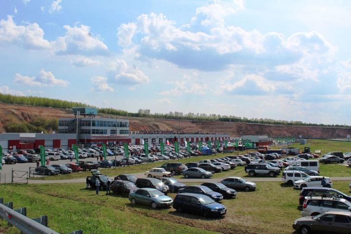 Любители автоспорта собрались на «Казань-Ринге»