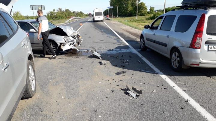 Пассажир легковушки пострадал в результате ДТП в Лаишевском районе