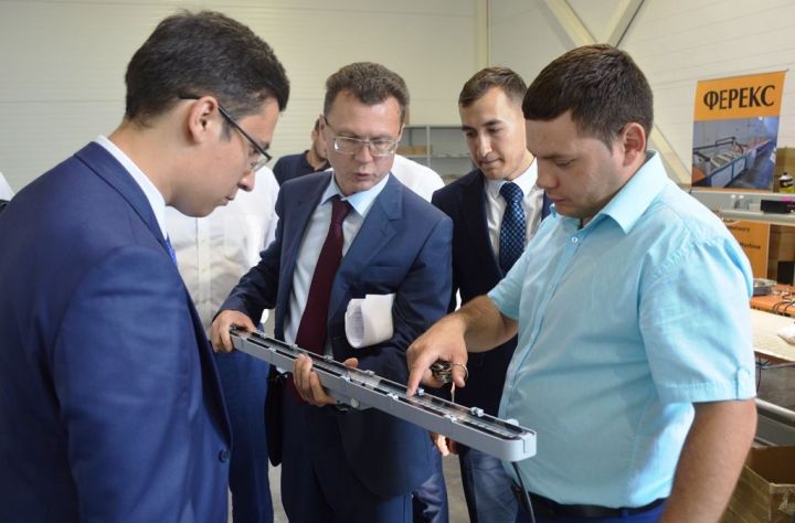 Представители министерства экономики Татарстана посетили предприятия Лаишевского района