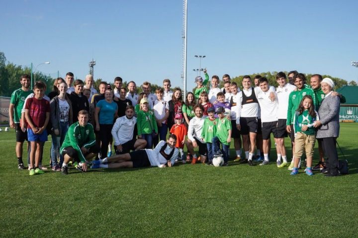 Лаишевские ребята встретились с футболистами «Рубина»