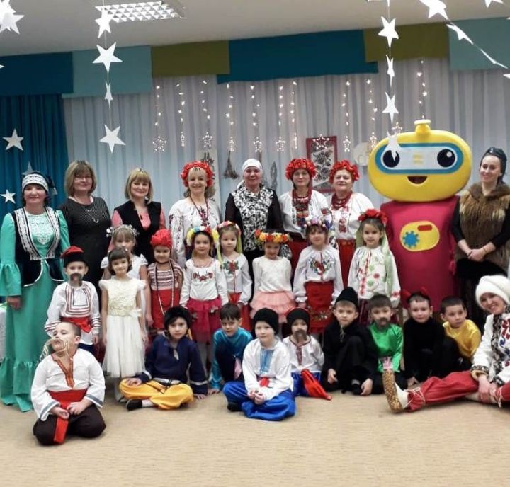 Интернациональный праздник в детском саду "Айтишка"