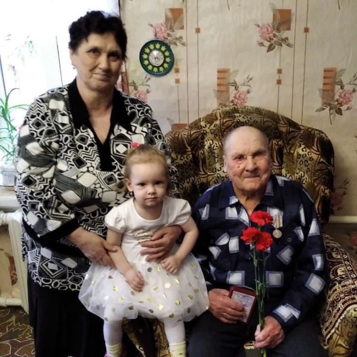 Житель Лаишевского района отмечает 90-летие