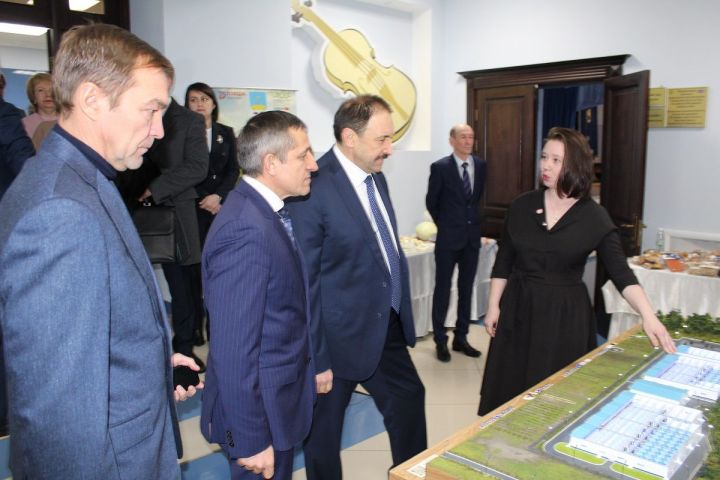 Премьер-министр Татарстана Алексей Песошин посетил Лаишево с рабочим визитом