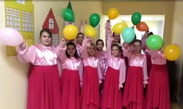 Детская школа искусств поздравляет прекрасную половину Лаишевского района с праздником