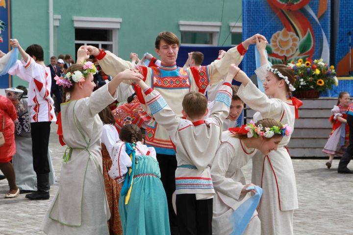 Как праздновали Каравон в Лаишевском районе в разные годы