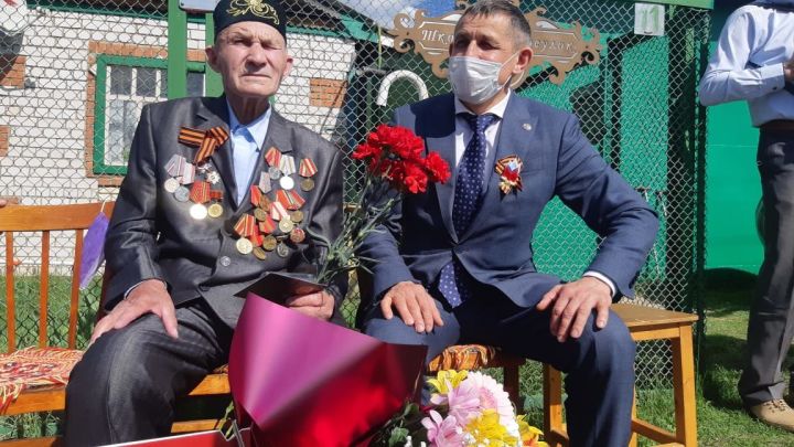 Ветераны получили подарки от руководства Лаишевского района