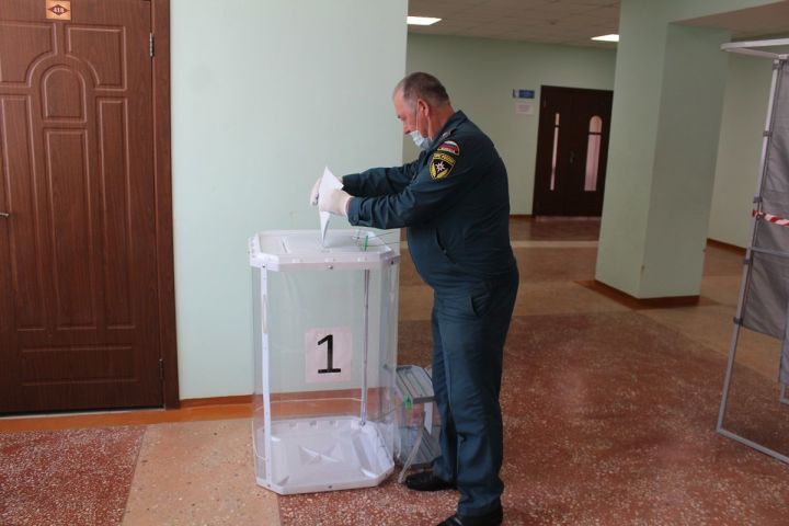В Лаишеве открылись избирательные участки