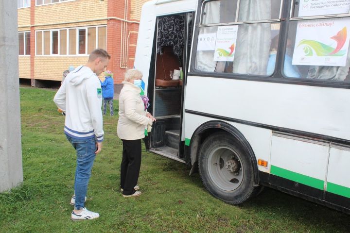 Лаишевцы активно идут на выборы с первых минут голосования