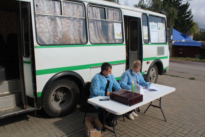 На лаишевских улицах заработали мобильные участки для голосования