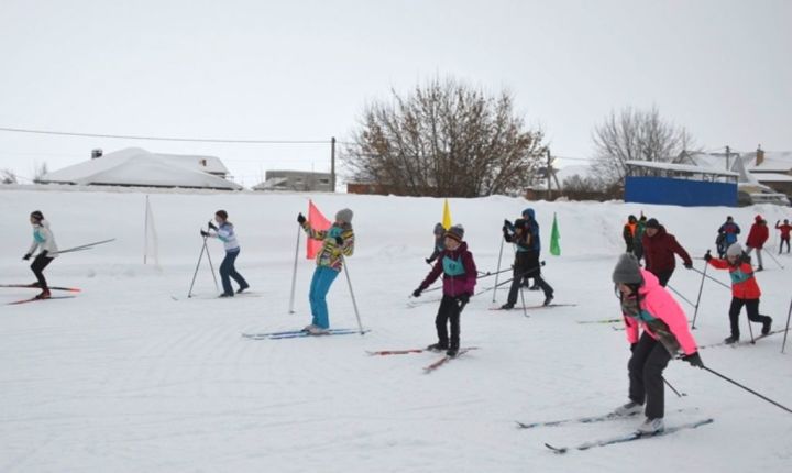 «Рождественская гонка-2021» собрала более 200 лыжников