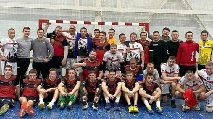 Лаишевские гандболисты одержали первую победу в чемпионате России
