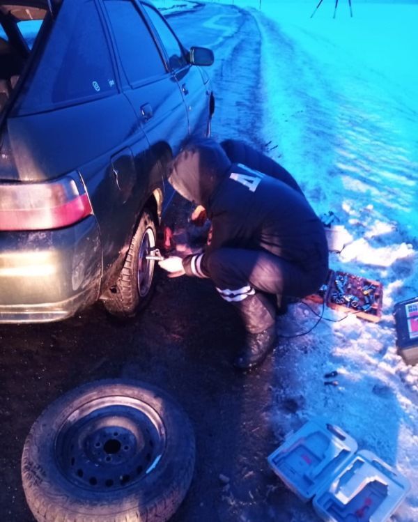 В Татарстане автоинспекторы помогли водителю устранить неисправность автомобиля&nbsp;