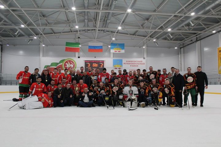 Определилась сильнейшая хоккейная команда Лаишевского района