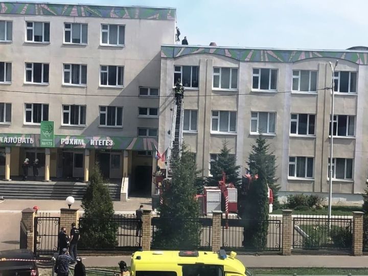 Минздрав РТ - После стрельбы в Казанской школе шестеро детей находятся в реанимации