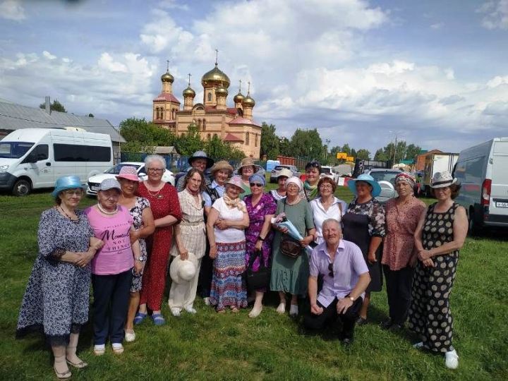 Шикарные перезвоны собрали в минувшую субботу в Алексеевском районе гостей со всей России