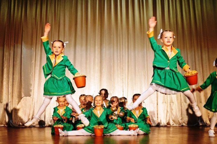 В Песчаных Ковалях на ура прошел шестой отчетный концерт школы танца Гузель Ильгамовой