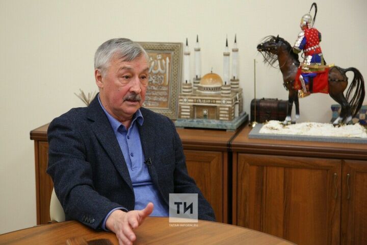Рафаэль Хакимов выдвигает свои теории происхождения татар