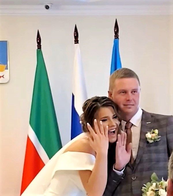 Красивая пара – Игорь и Анастасия Соловьевы сыграли свадьбу