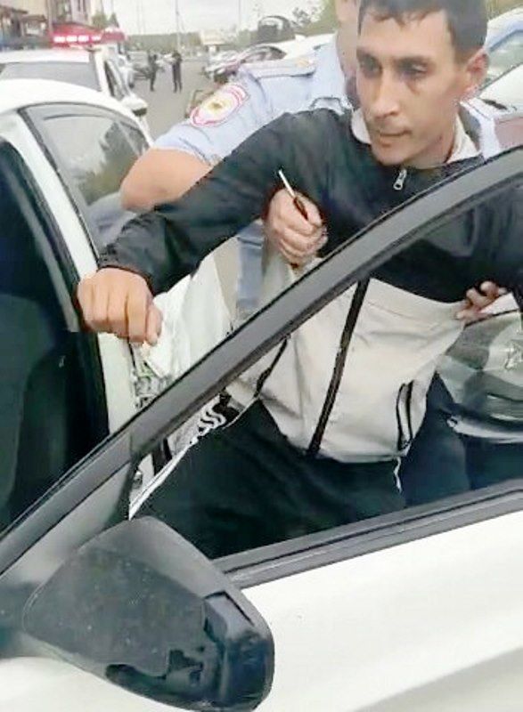 Антипьянь. Задержание водителя с признаками алкогольного опьянения, который едва стоял на ногах