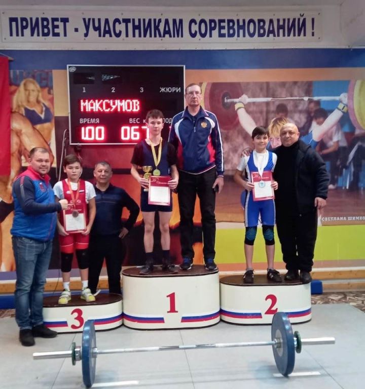 Лаишевский спортсмен Рамзан Зотин стал серебряным призером Первенства Татарстана по  тяжелой атлетике