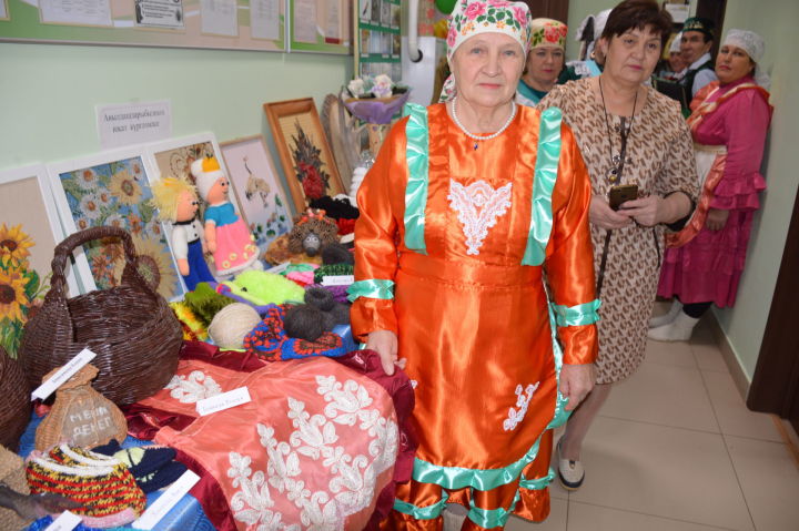 Мастерица на все руки живет в Татарских Саралах