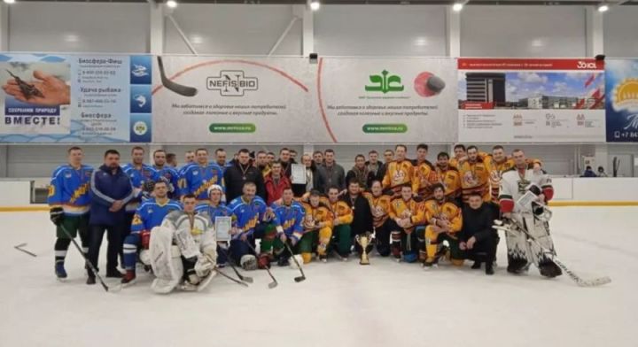 Хоккеисты Лаишевского района выступили в новогоднем турнире