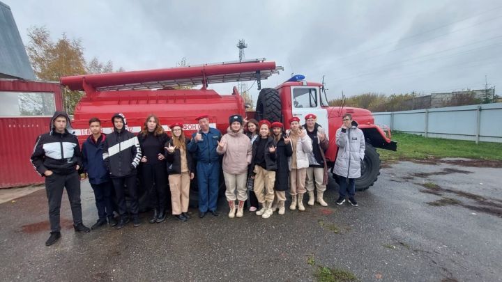 Школьников Лаишевского района познакомили с работой пожарных