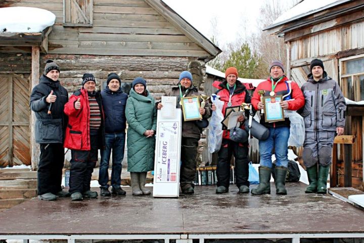 В награждении рыбаков-любителей зимней ловли участвовал глава Лаишевского района Ильдус Зарипов