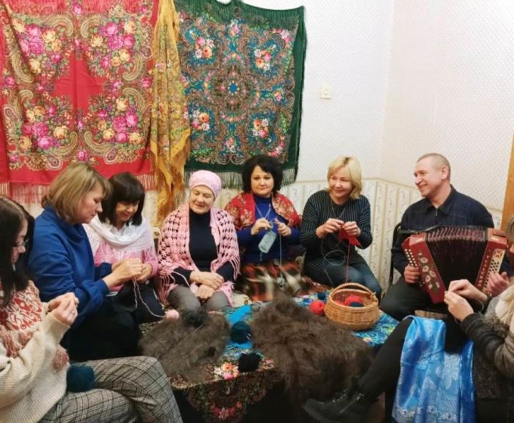 В «Праздник шали» рукодельницы села Габишево делились своим опытом вязания