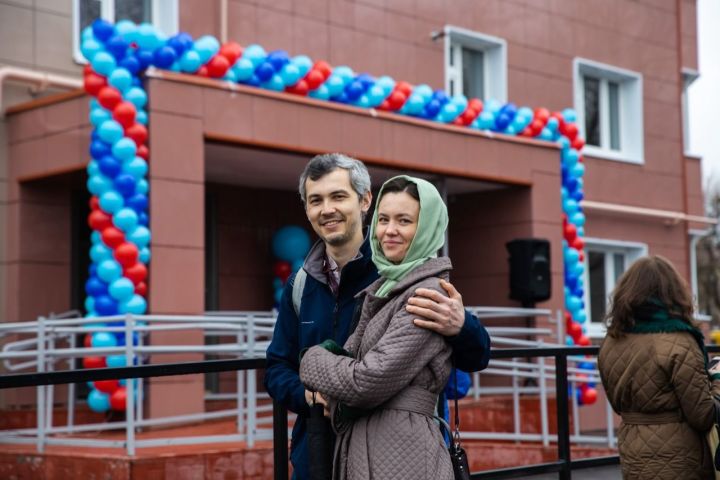 Сотрудники института прикладной оптики заселяются в соципотечный дом в казанских Дербышках