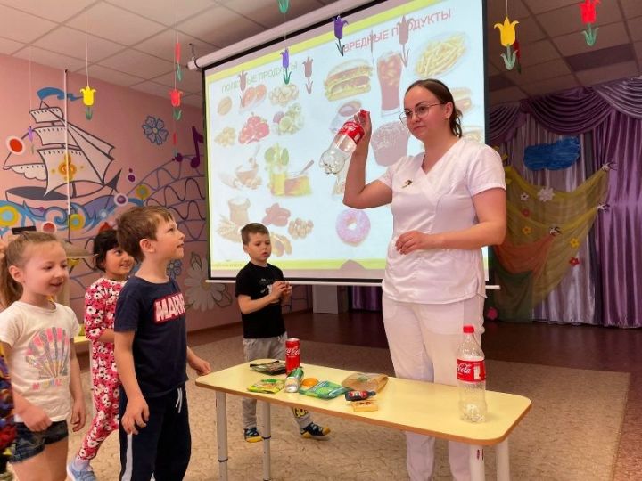 В рамках Всемирного дня здоровья дошкольники знакомятся с источниками витаминов