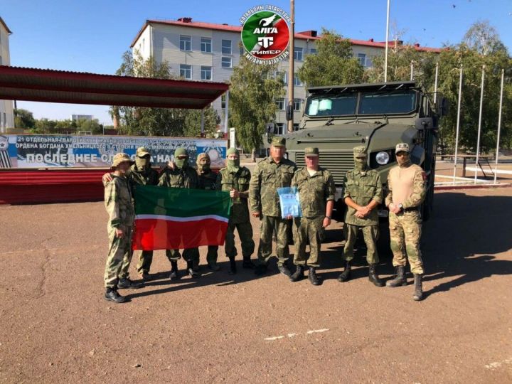 Именной татарстанский батальон «Алга» получил первый образец бронеавтомобиля «Ахмат»